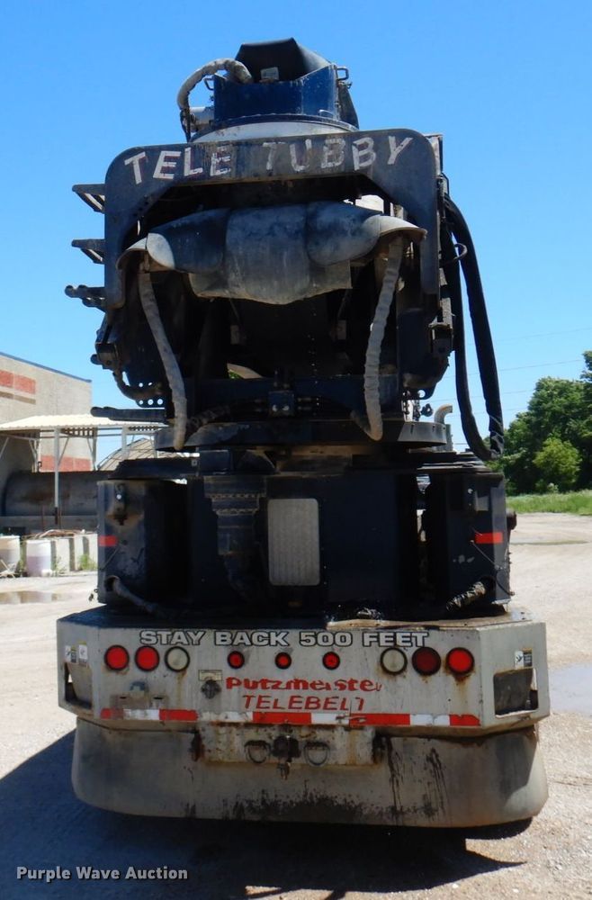 image for item MF9635 2006 Mack MR688S  material conveyor truck