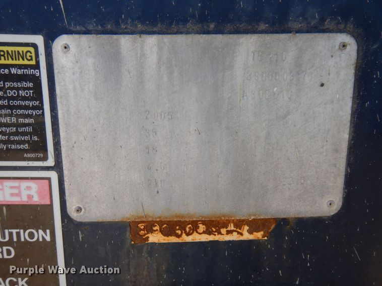 image for item MF9635 2006 Mack MR688S  material conveyor truck