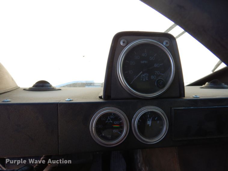 image for item MF9635 2006 Mack MR688S  material conveyor truck