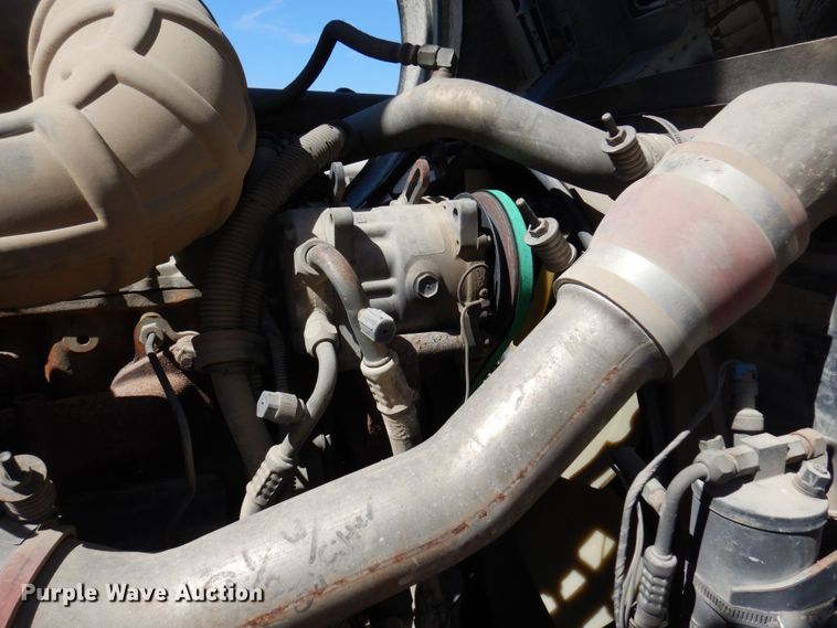 image for item MF9635 2006 Mack MR688S  material conveyor truck