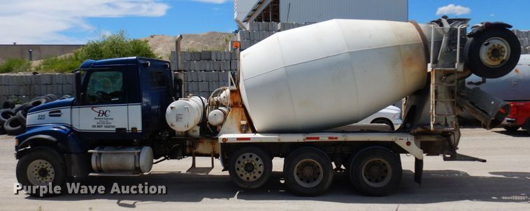 image for item MF9636 2002 Volvo VHD  ready mix truck
