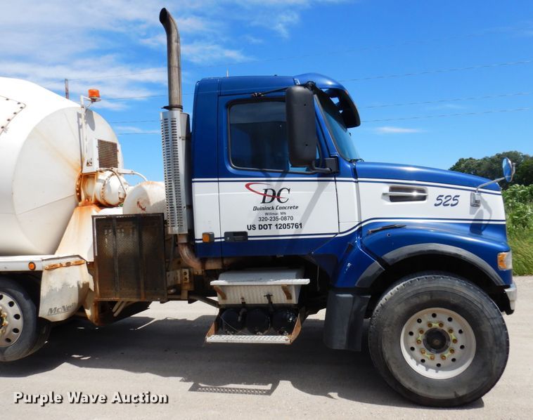 image for item MF9636 2002 Volvo VHD  ready mix truck