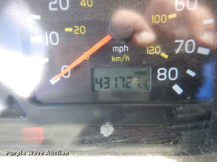 image for item MF9636 2002 Volvo VHD  ready mix truck