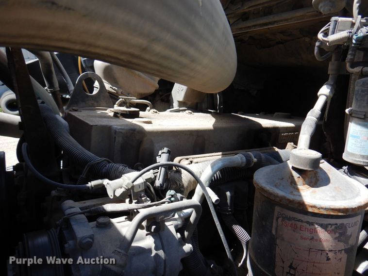 image for item MF9636 2002 Volvo VHD  ready mix truck