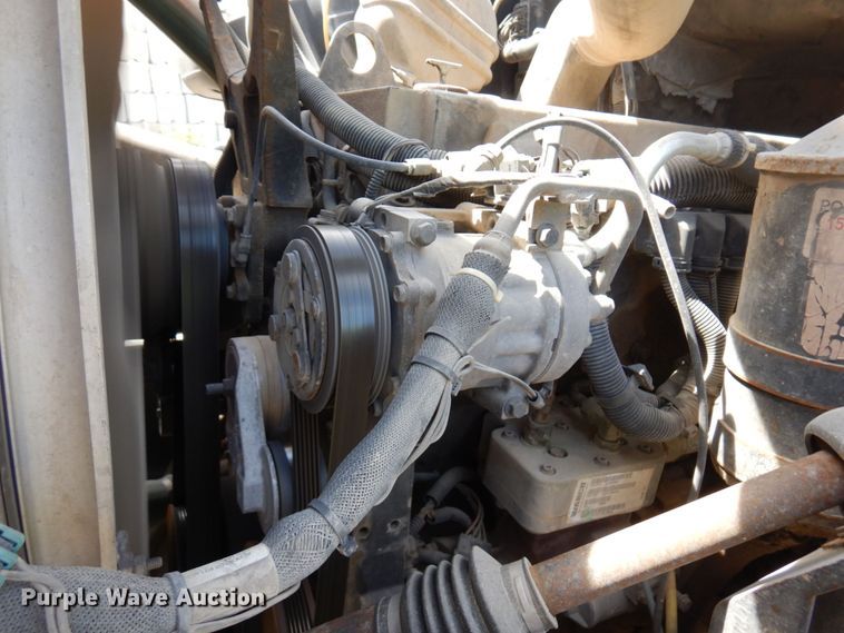 image for item MF9636 2002 Volvo VHD  ready mix truck