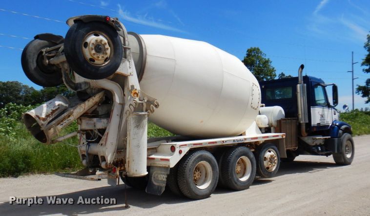 image for item MF9637 2002 Volvo VHD  ready mix truck