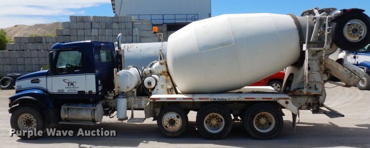 image for item MF9637 2002 Volvo VHD  ready mix truck