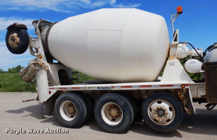 image for item MF9637 2002 Volvo VHD  ready mix truck