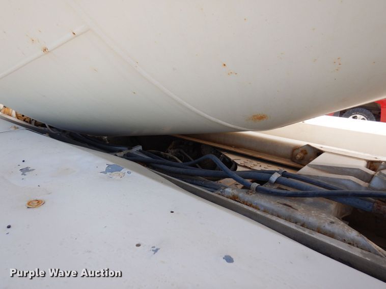 image for item MF9637 2002 Volvo VHD  ready mix truck