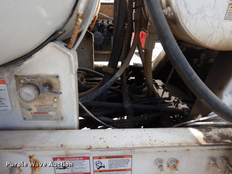 image for item MF9637 2002 Volvo VHD  ready mix truck