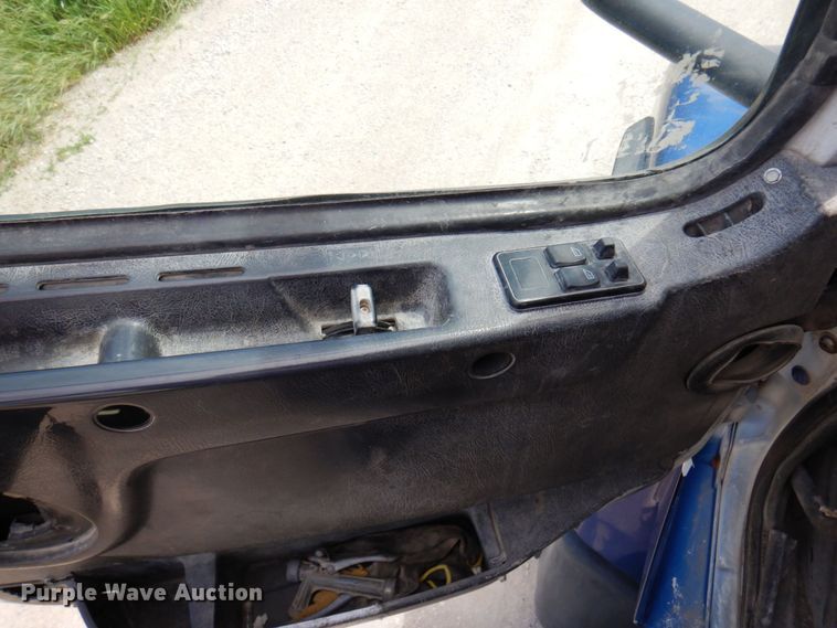 image for item MF9637 2002 Volvo VHD  ready mix truck