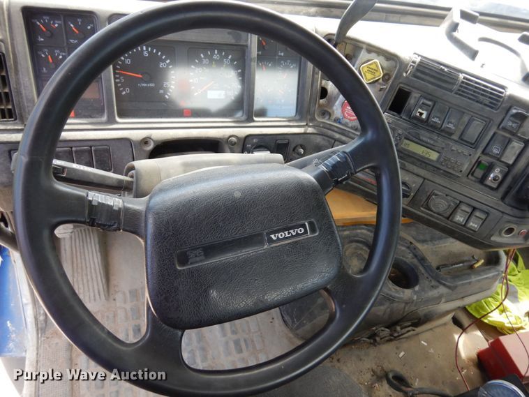 image for item MF9637 2002 Volvo VHD  ready mix truck