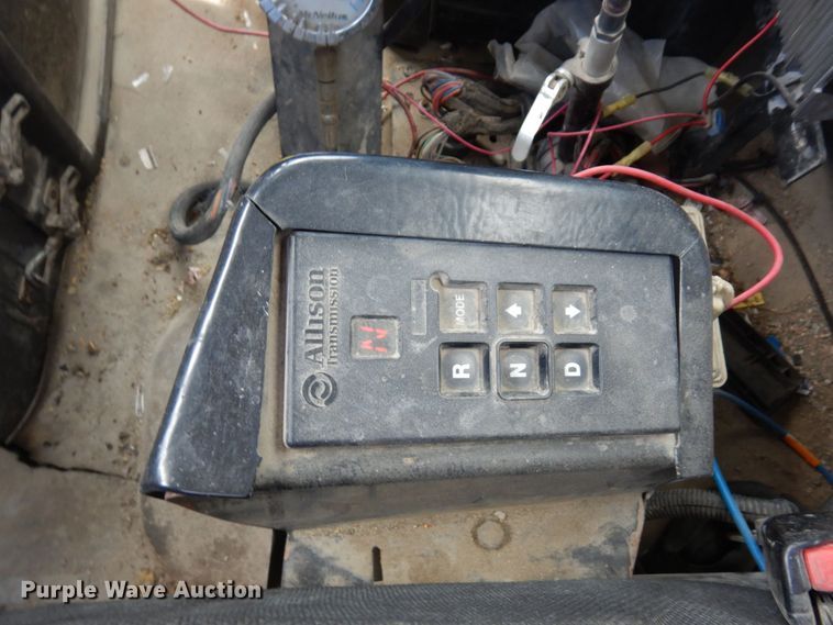 image for item MF9637 2002 Volvo VHD  ready mix truck