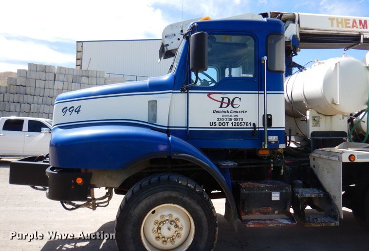 image for item MF9638 2005 Oshkosh F Series  ready mix truck