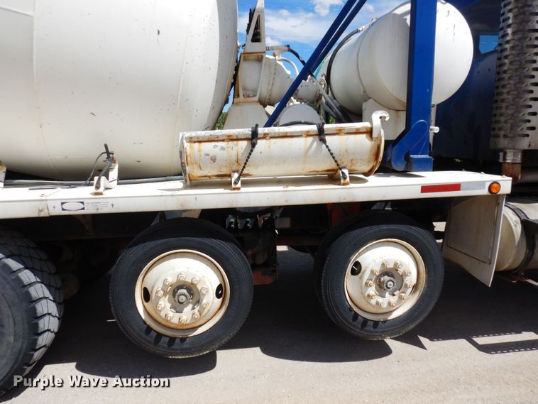 image for item MF9638 2005 Oshkosh F Series  ready mix truck