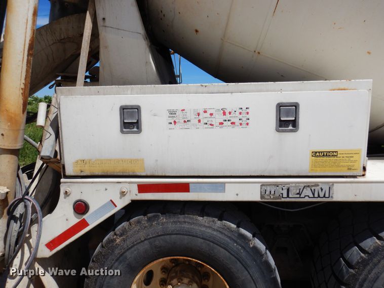 image for item MF9638 2005 Oshkosh F Series  ready mix truck