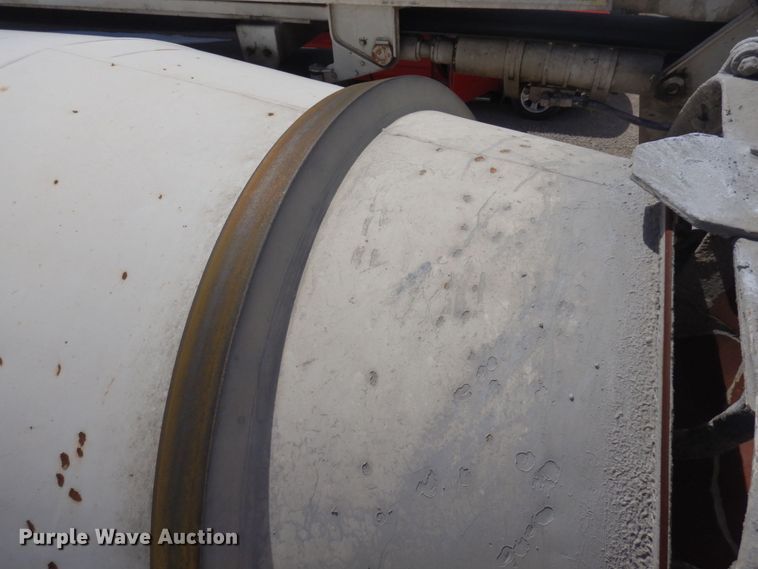 image for item MF9638 2005 Oshkosh F Series  ready mix truck