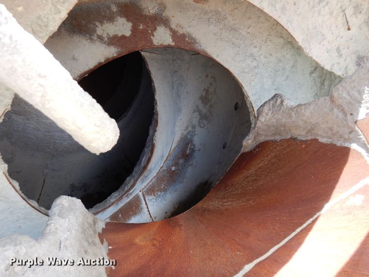 image for item MF9638 2005 Oshkosh F Series  ready mix truck