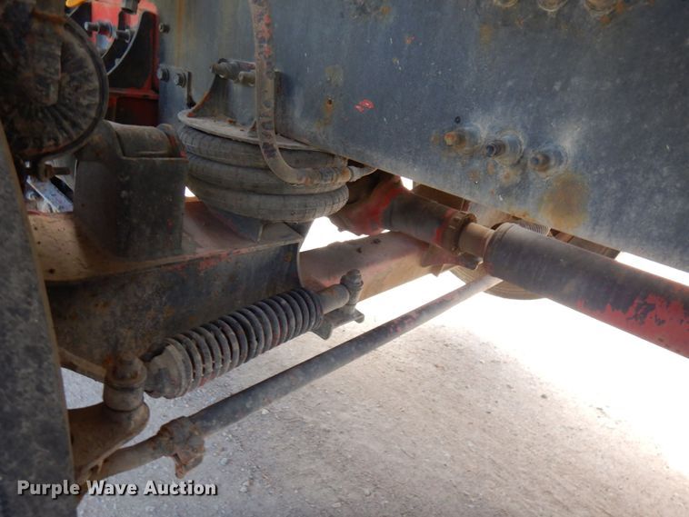 image for item MF9638 2005 Oshkosh F Series  ready mix truck