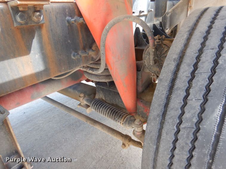 image for item MF9638 2005 Oshkosh F Series  ready mix truck