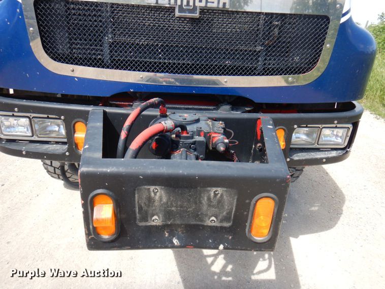 image for item MF9638 2005 Oshkosh F Series  ready mix truck