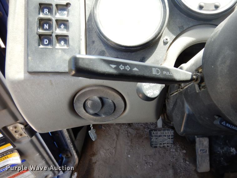 image for item MF9638 2005 Oshkosh F Series  ready mix truck