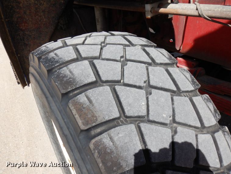 image for item MF9638 2005 Oshkosh F Series  ready mix truck