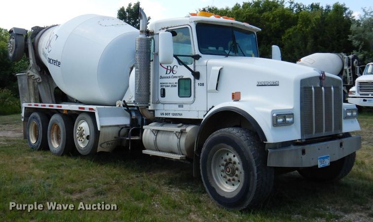 image for item MF9640 2006 Kenworth W900  ready mix truck