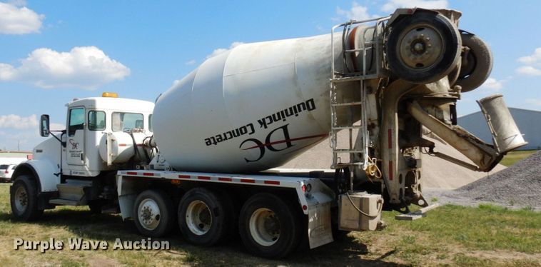 image for item MF9640 2006 Kenworth W900  ready mix truck