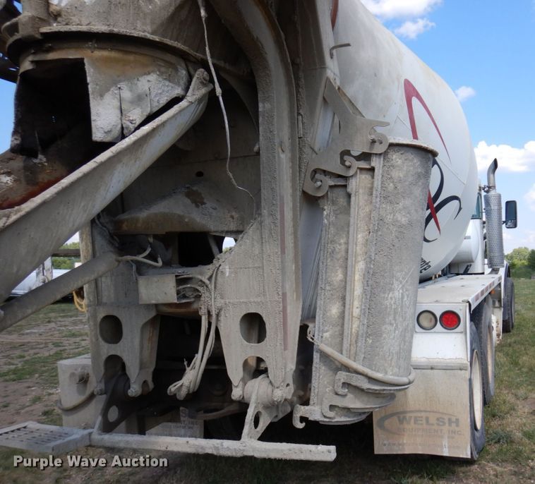 image for item MF9640 2006 Kenworth W900  ready mix truck