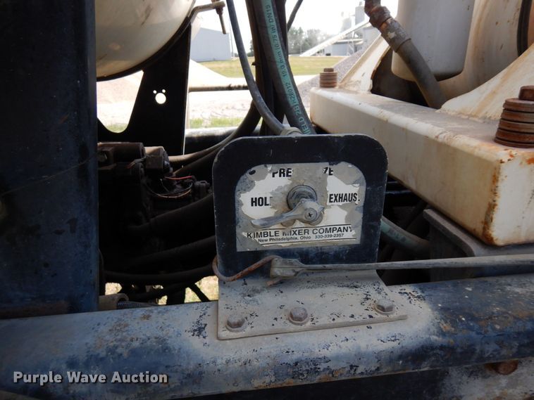 image for item MF9640 2006 Kenworth W900  ready mix truck