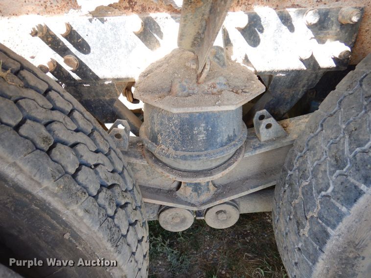 image for item MF9640 2006 Kenworth W900  ready mix truck