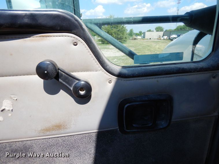 image for item MF9640 2006 Kenworth W900  ready mix truck