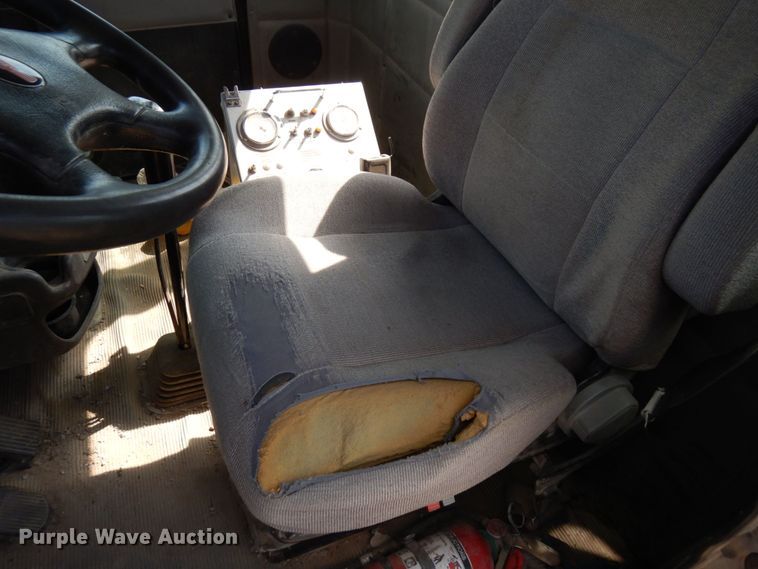 image for item MF9640 2006 Kenworth W900  ready mix truck