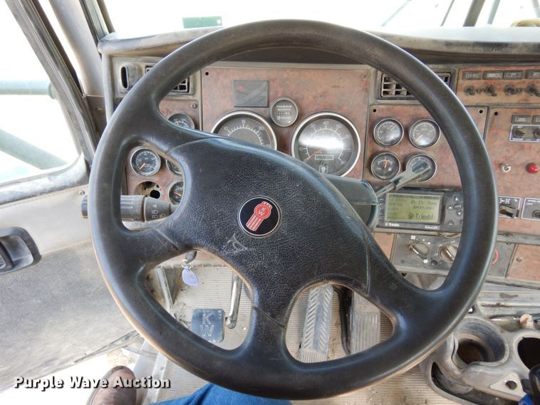 image for item MF9640 2006 Kenworth W900  ready mix truck