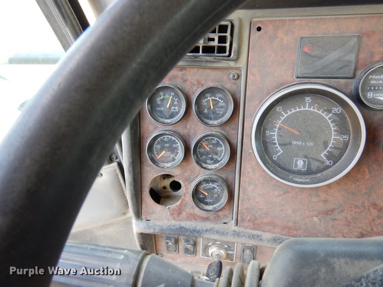 image for item MF9640 2006 Kenworth W900  ready mix truck