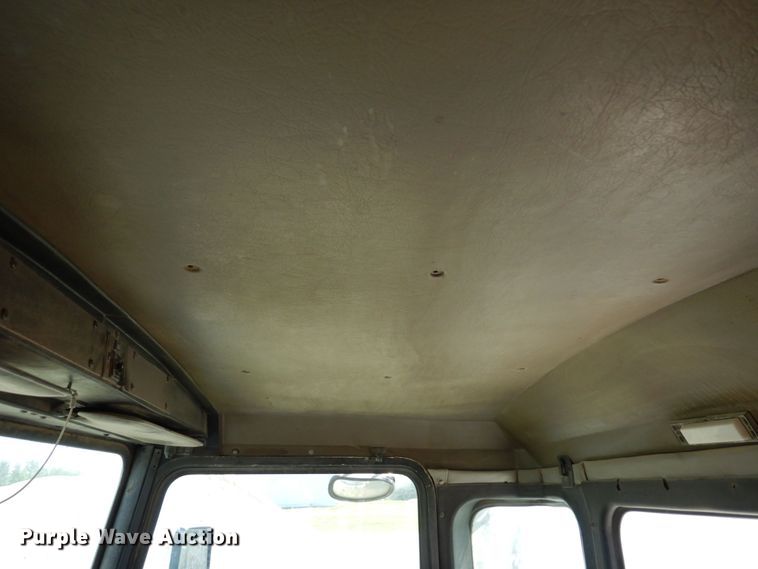 image for item MF9640 2006 Kenworth W900  ready mix truck