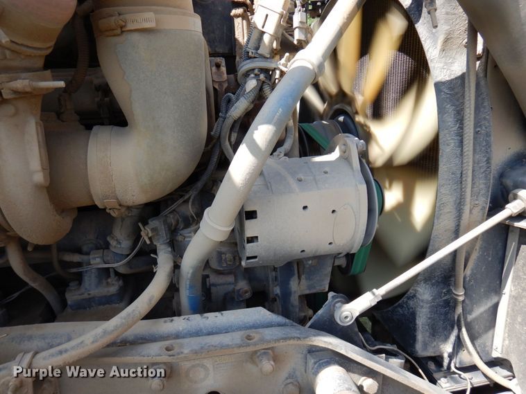 image for item MF9640 2006 Kenworth W900  ready mix truck