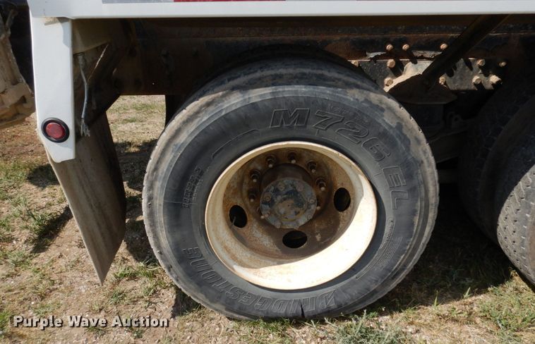 image for item MF9640 2006 Kenworth W900  ready mix truck