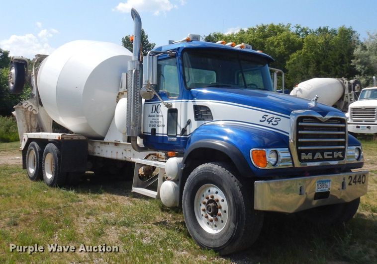 image for item MF9641 2005 Mack CV513  ready mix truck