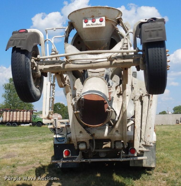 image for item MF9641 2005 Mack CV513  ready mix truck