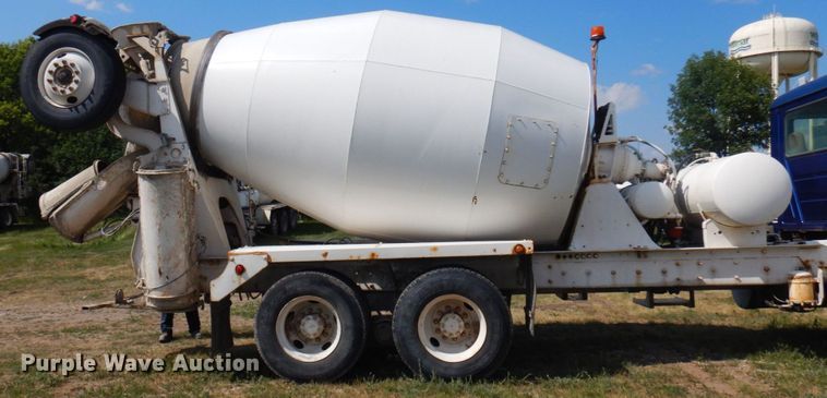 image for item MF9641 2005 Mack CV513  ready mix truck