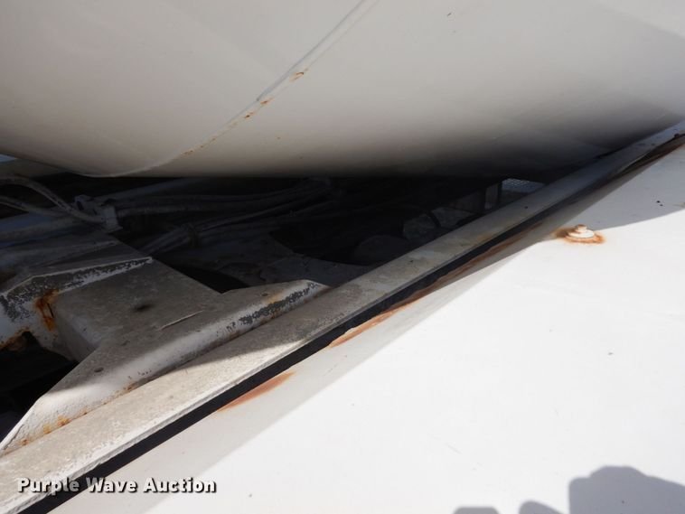 image for item MF9641 2005 Mack CV513  ready mix truck