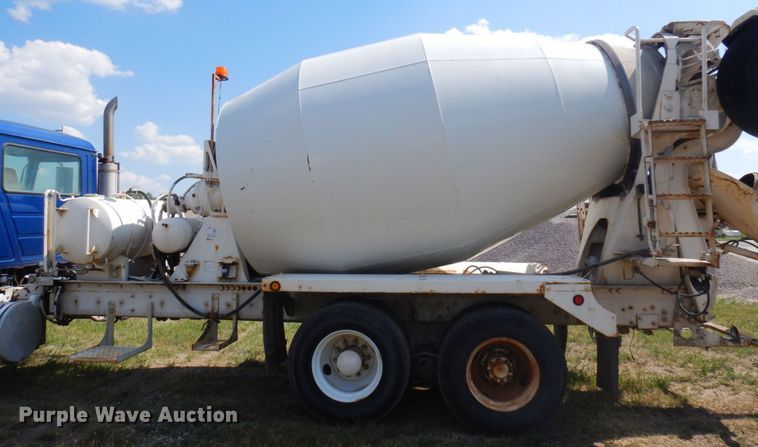 image for item MF9641 2005 Mack CV513  ready mix truck