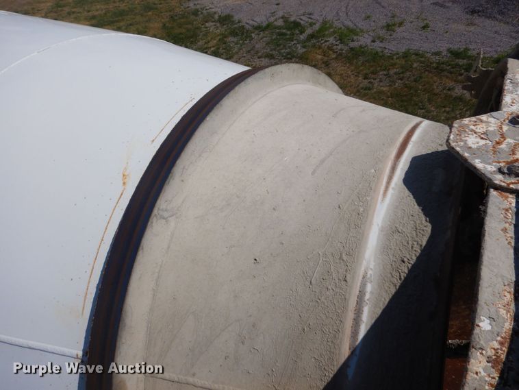 image for item MF9641 2005 Mack CV513  ready mix truck