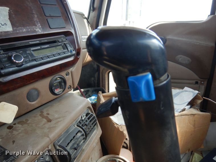 image for item MF9641 2005 Mack CV513  ready mix truck