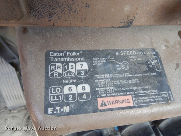 image for item MF9641 2005 Mack CV513  ready mix truck