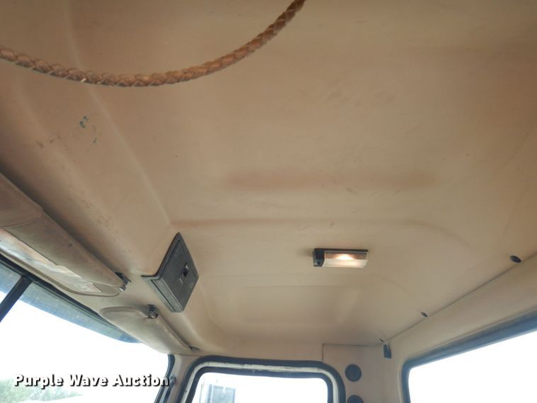 image for item MF9641 2005 Mack CV513  ready mix truck