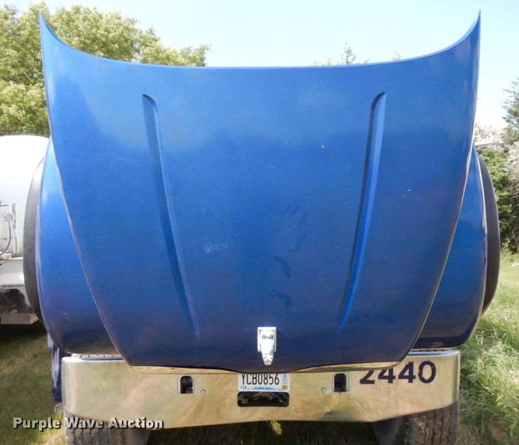 image for item MF9641 2005 Mack CV513  ready mix truck