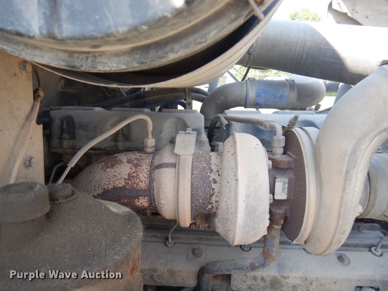 image for item MF9641 2005 Mack CV513  ready mix truck